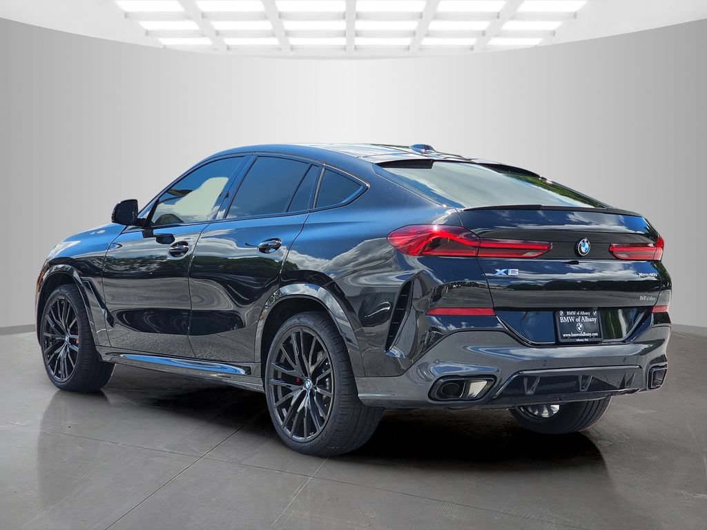Certified 2026 BMW X6 xDrive40i w/ Executive Package AWD/4WD image 4