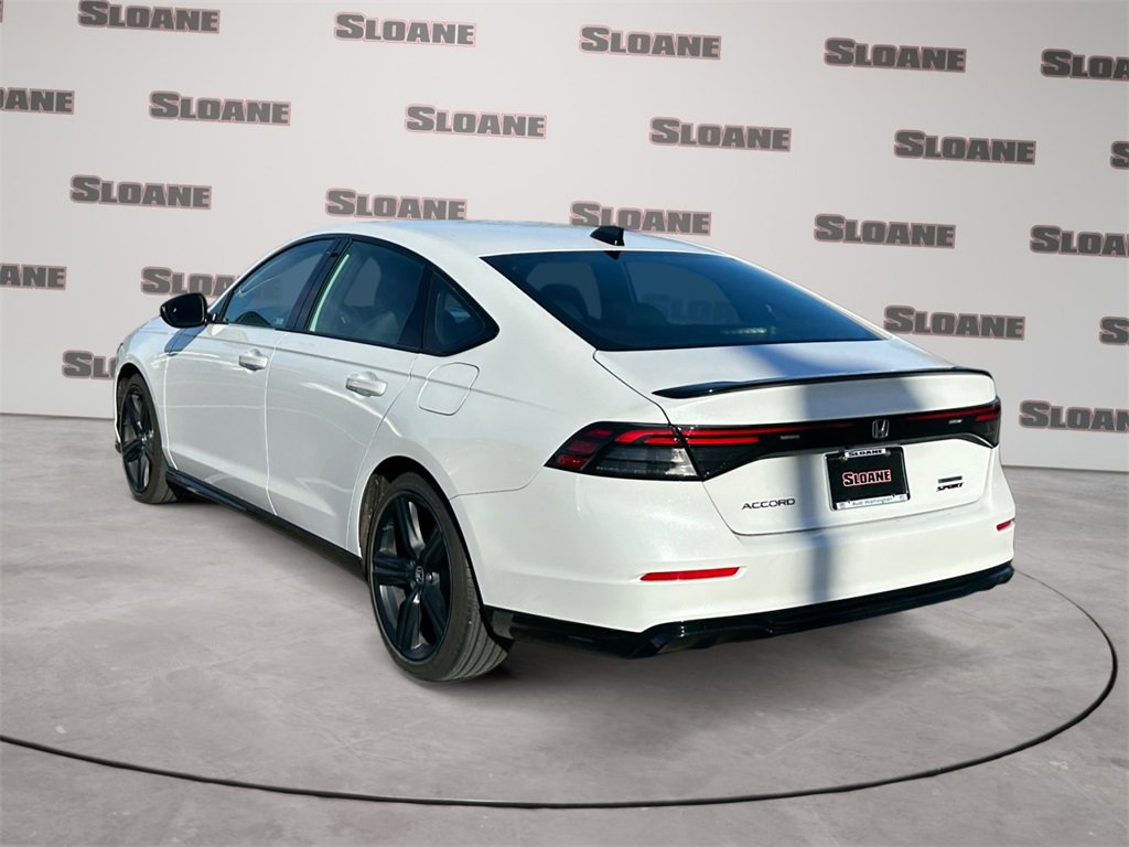 Used 2024 Honda Accord Sport image 3