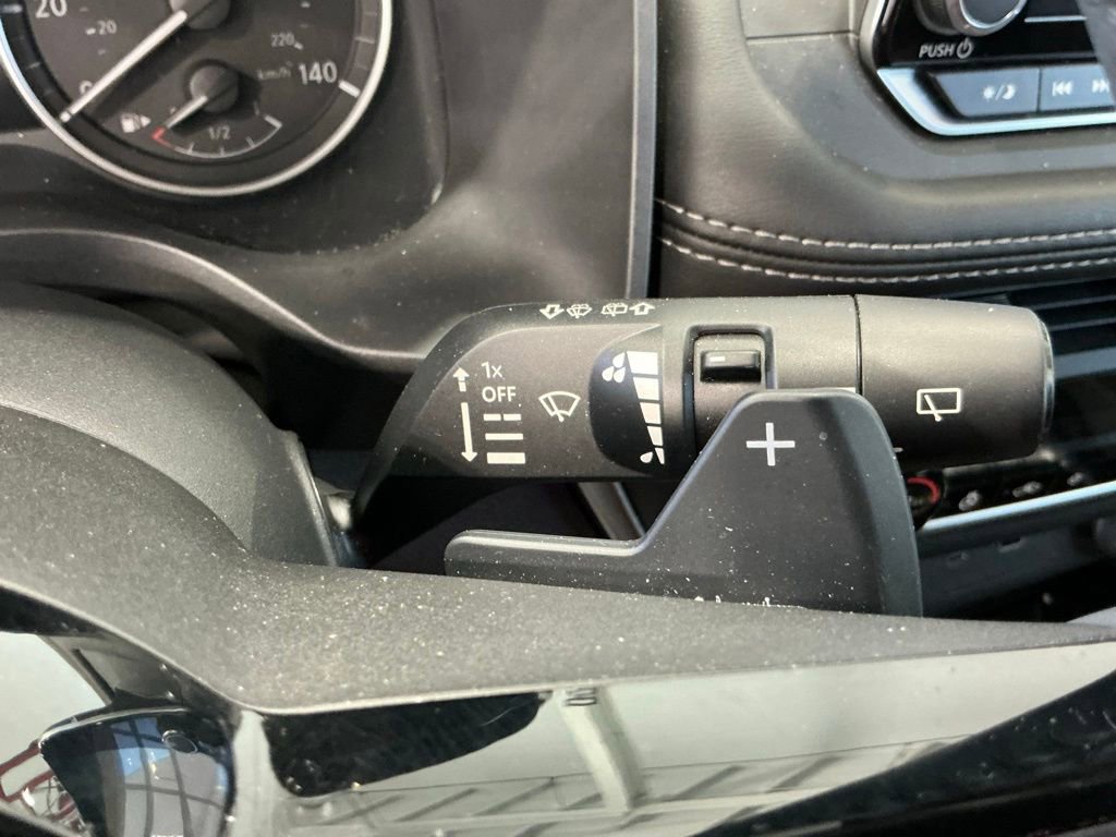 Used 2023 Nissan Rogue SV w/ SV Premium B Package FWD image 32
