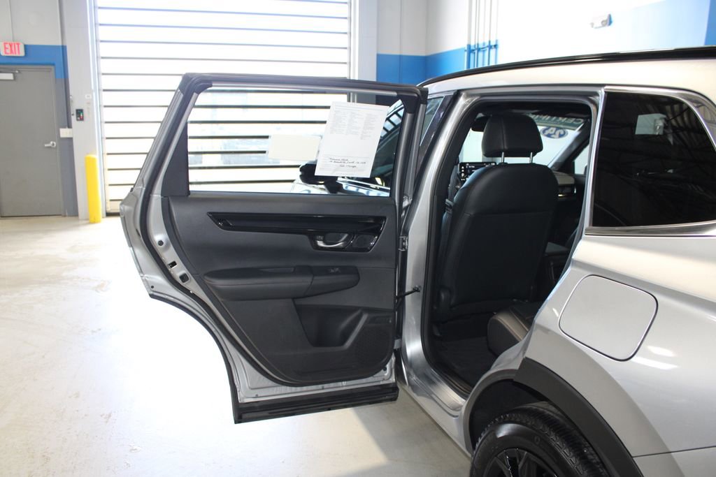 Used 2024 Honda CR-V Sport Touring image 16