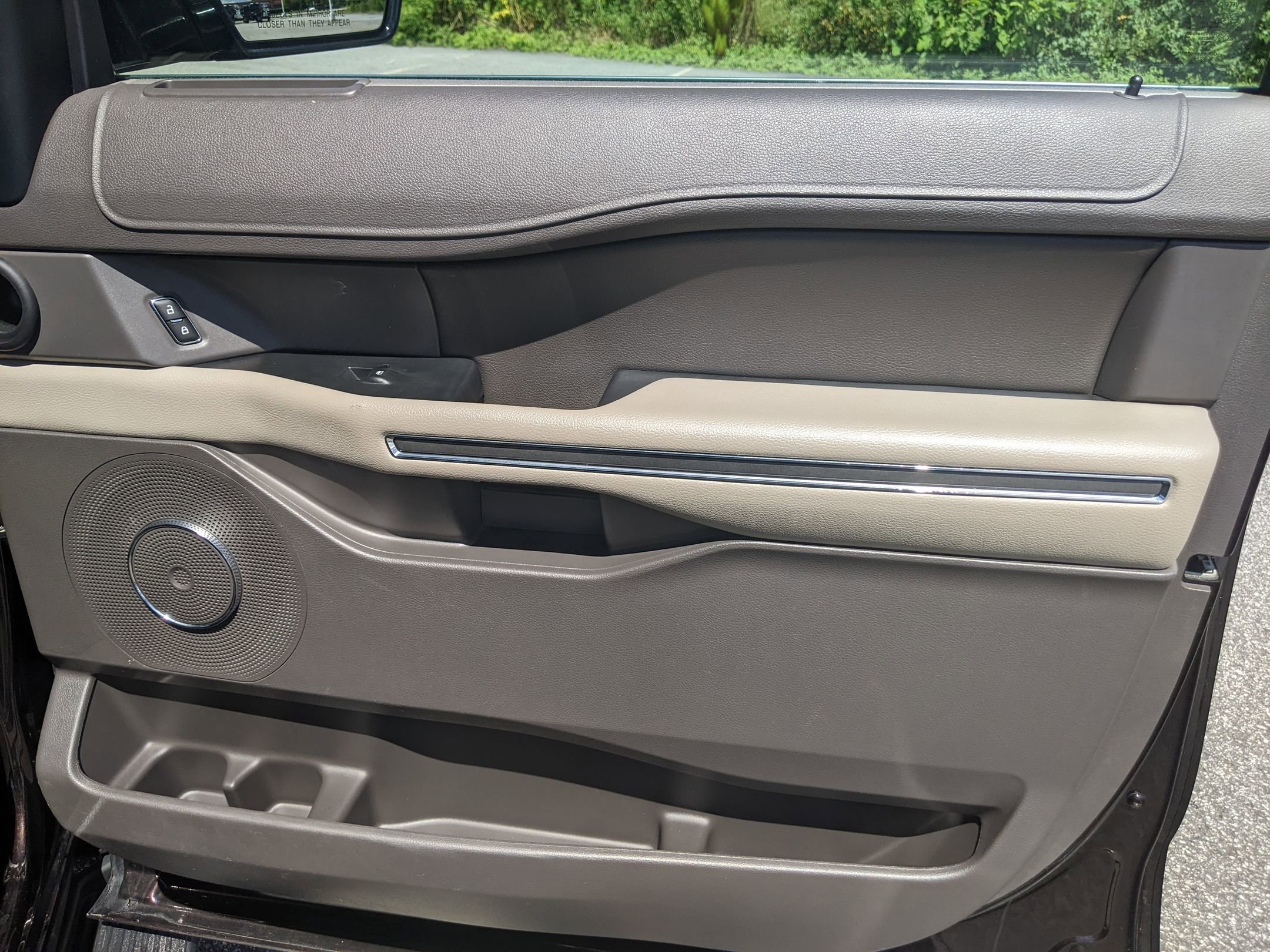 Used 2021 Ford Expedition XLT image 36