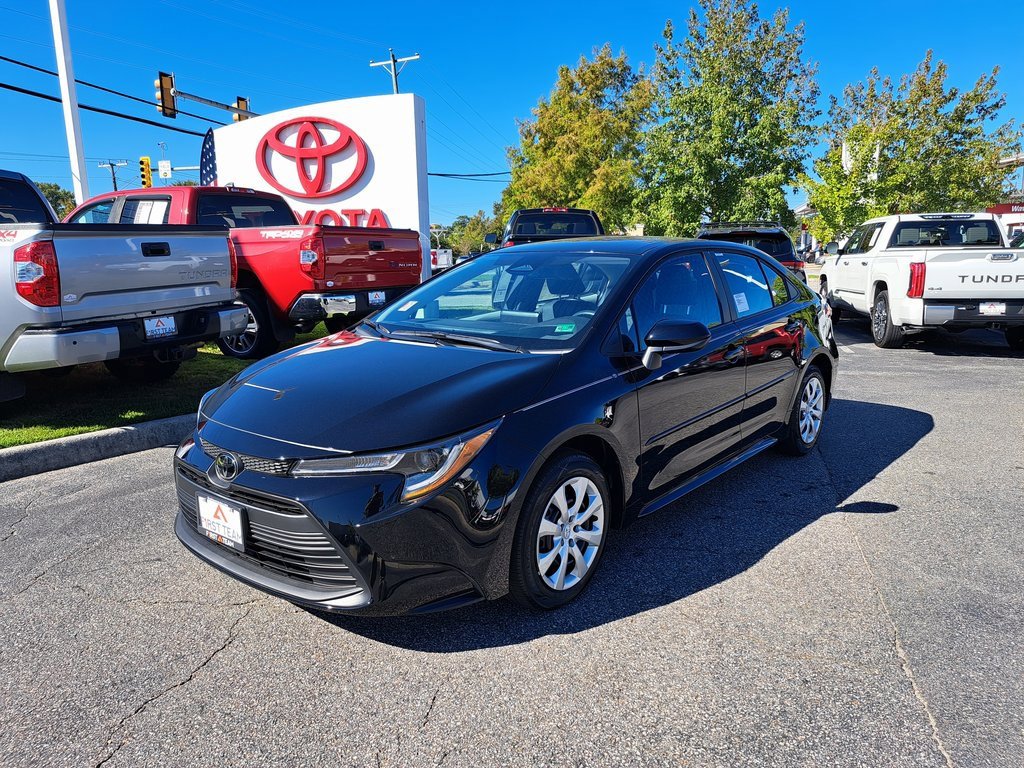New 2026 Toyota Corolla LE image 2
