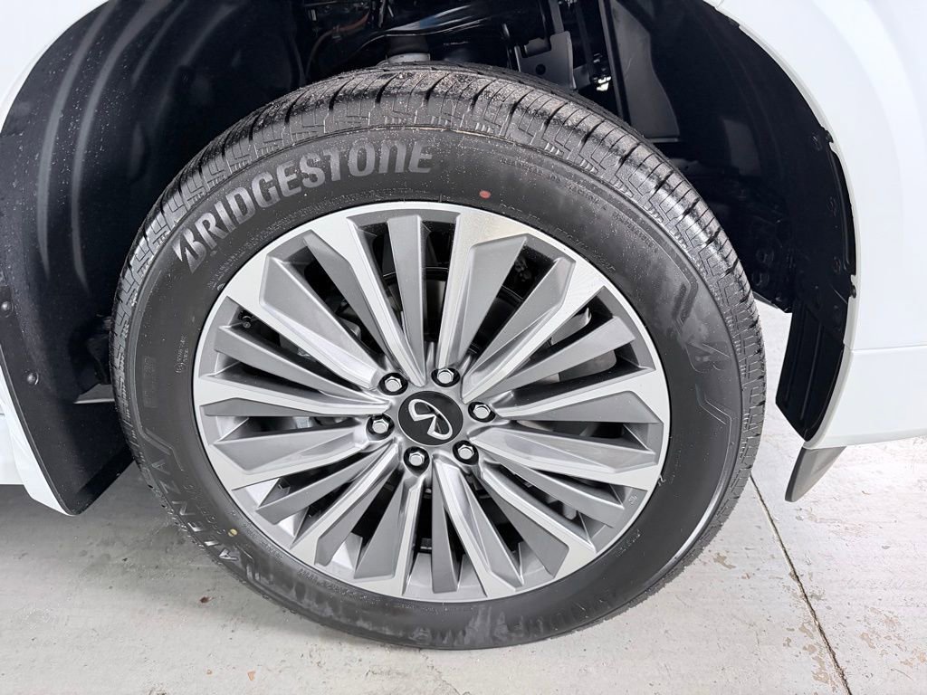 New 2026 INFINITI QX80 Luxe w/ Cargo Package RWD image 4