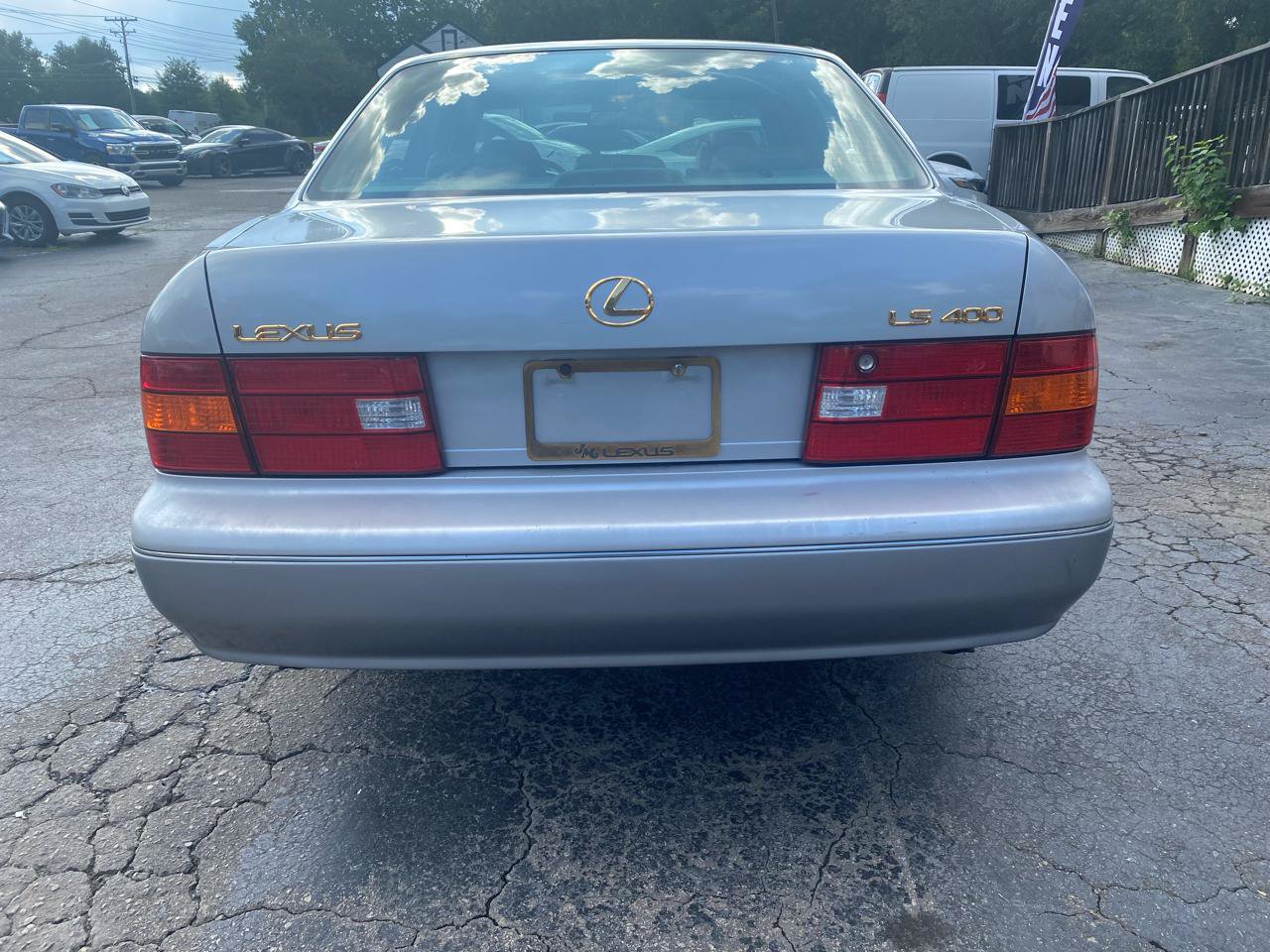 Used 1999 Lexus LS 400 RWD image 6