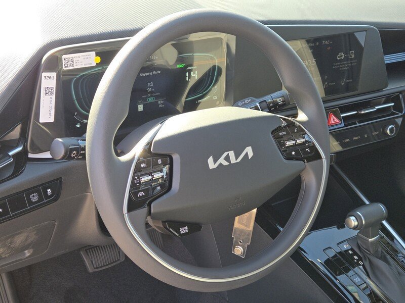 New 2026 Kia Niro LX FWD image 10