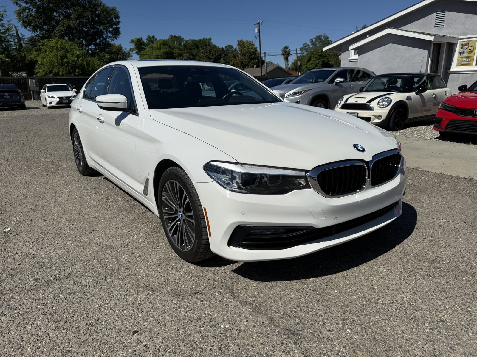 Used 2018 BMW 530e image 3