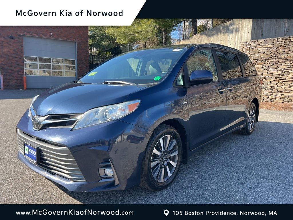 Used 2018 Toyota Sienna XLE w/ XLE Navigation Package image 1