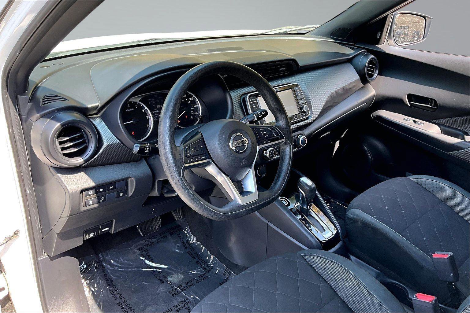 Used 2020 Nissan Kicks S FWD image 15