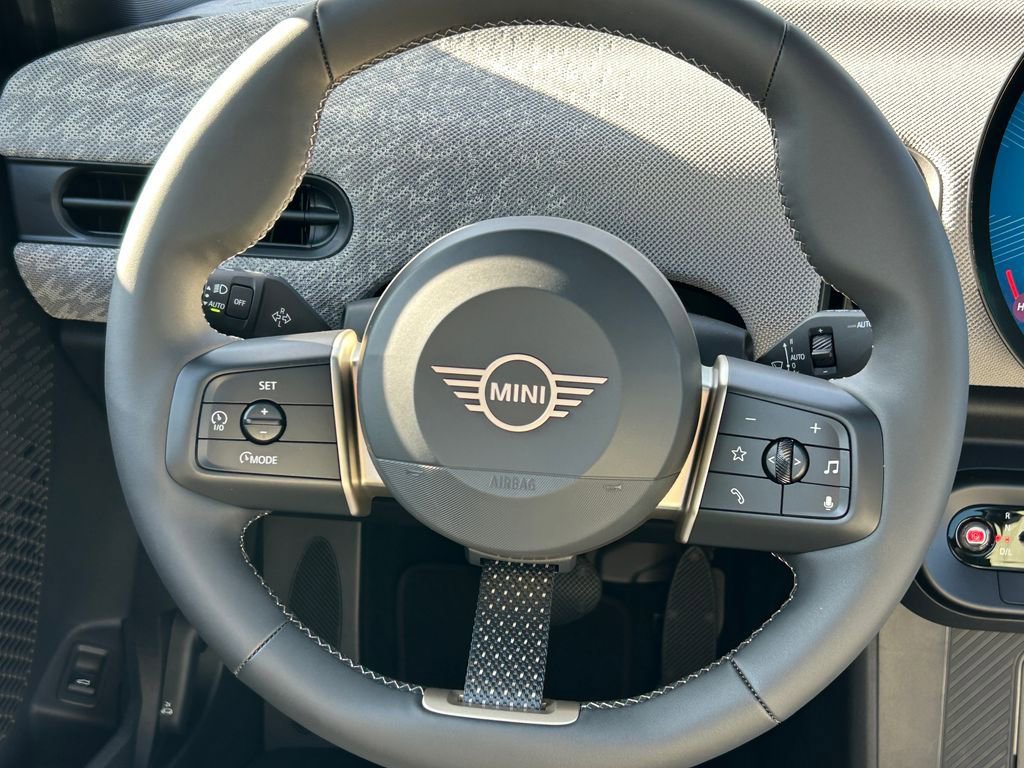 New 2026 MINI Cooper 4-Door Hardtop image 18