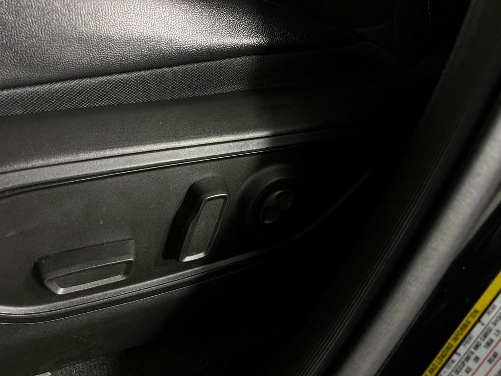 Used 2023 Jeep Grand Cherokee Limited w/ Luxury Tech Group II image 25