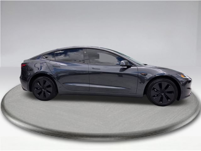 Used 2025 Tesla Model 3 Long Range RWD image 8