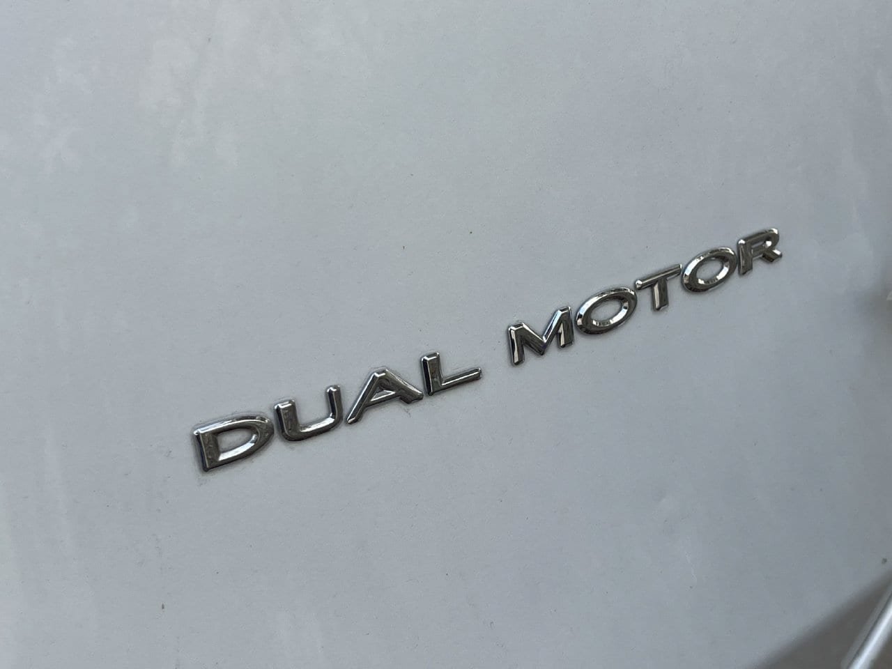 Used 2024 Tesla Model Y Long Range AWD/4WD image 7