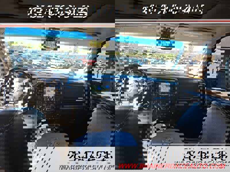 Used 2014 RAM 2500 Laramie w/ Black Appearance Group image 8