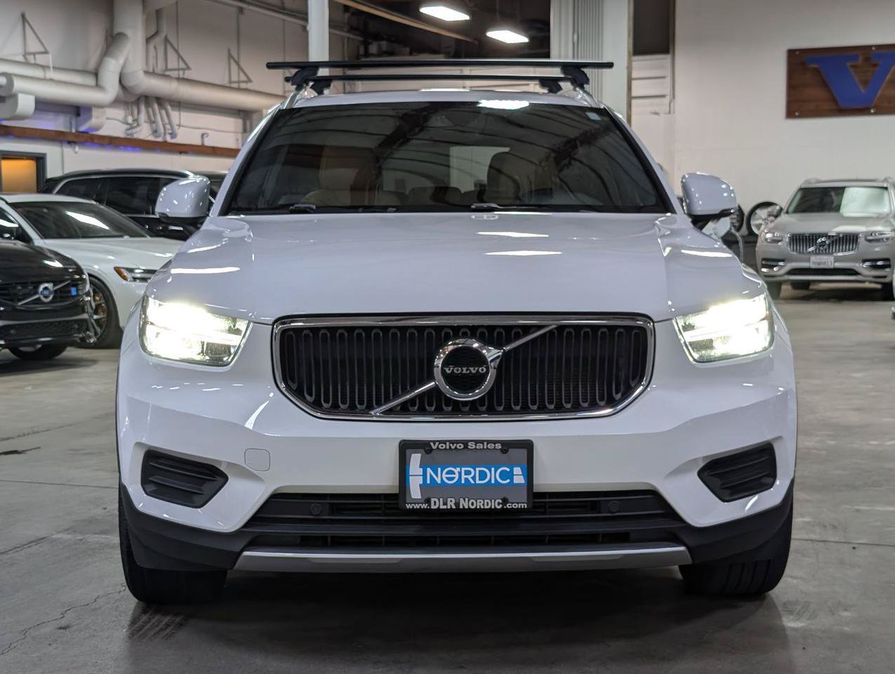 Used 2019 Volvo XC40 T5 Momentum AWD/4WD image 2