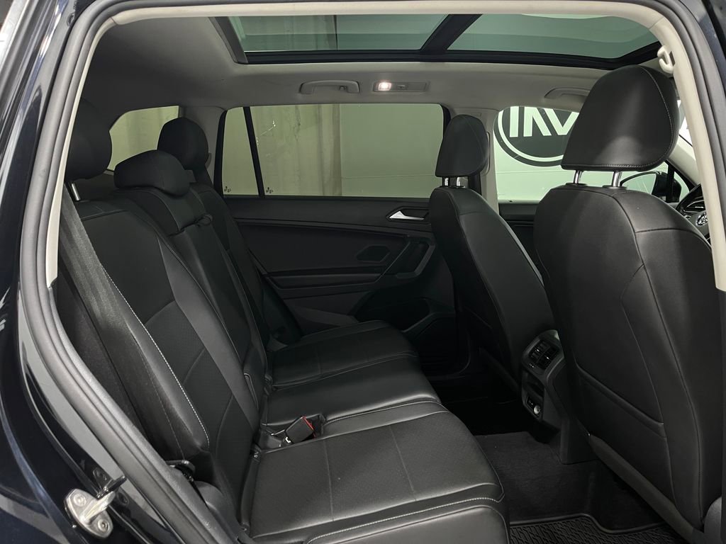 Used 2019 Volkswagen Tiguan SEL image 32