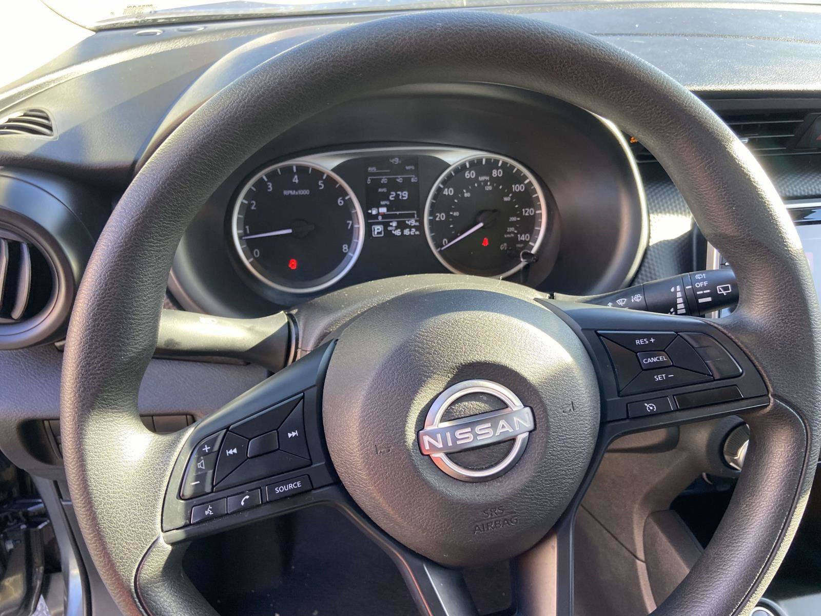 Used 2024 Nissan Kicks S image 11