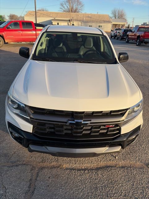 Used 2022 Chevrolet Colorado Z71 AWD/4WD image 3