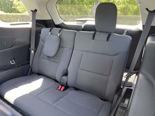 Used 2025 Ford Explorer Active RWD image 27
