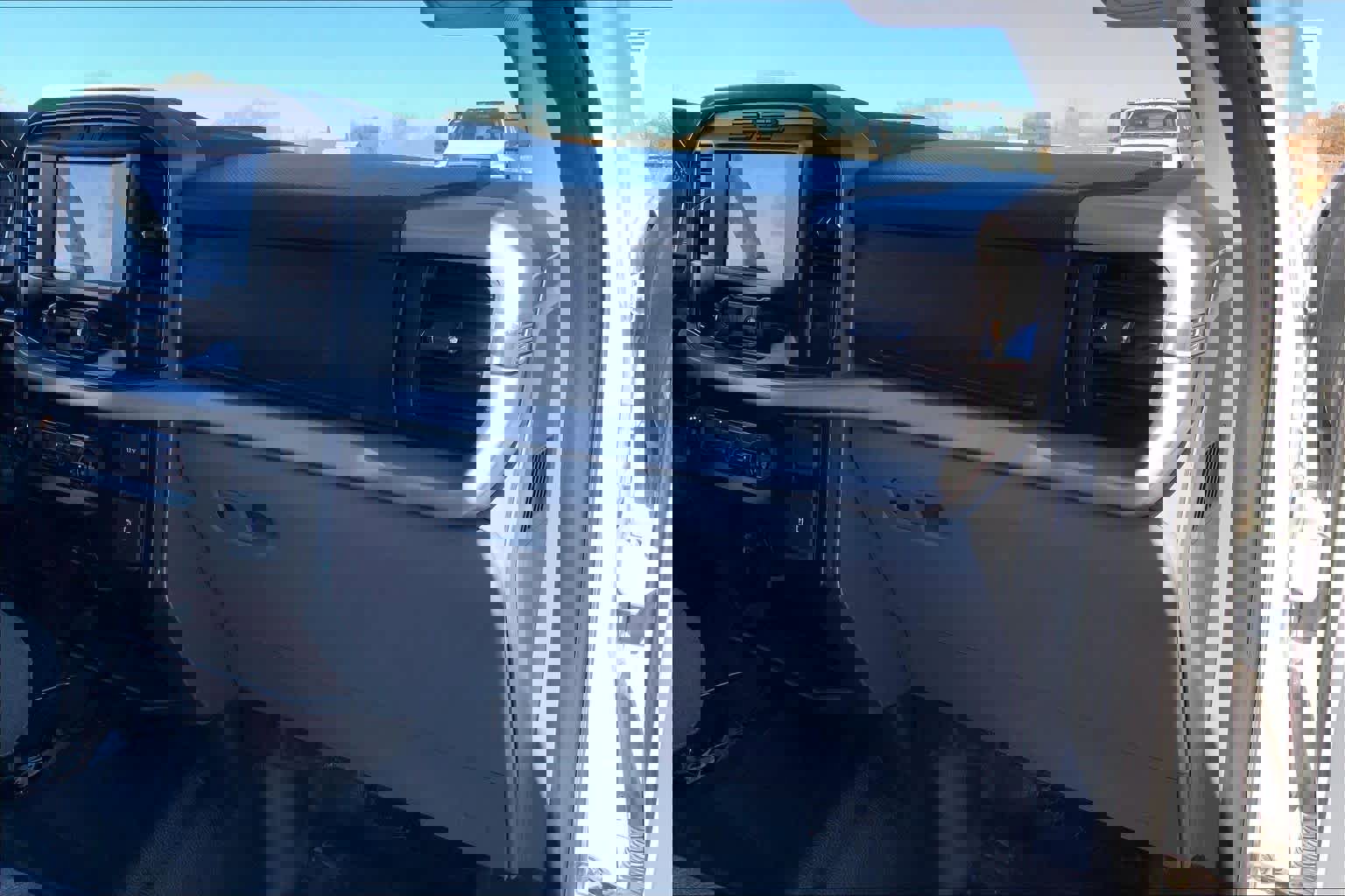 Used 2023 Ford F150 XLT image 18