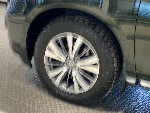 Used 2020 Nissan Pathfinder SV image 7