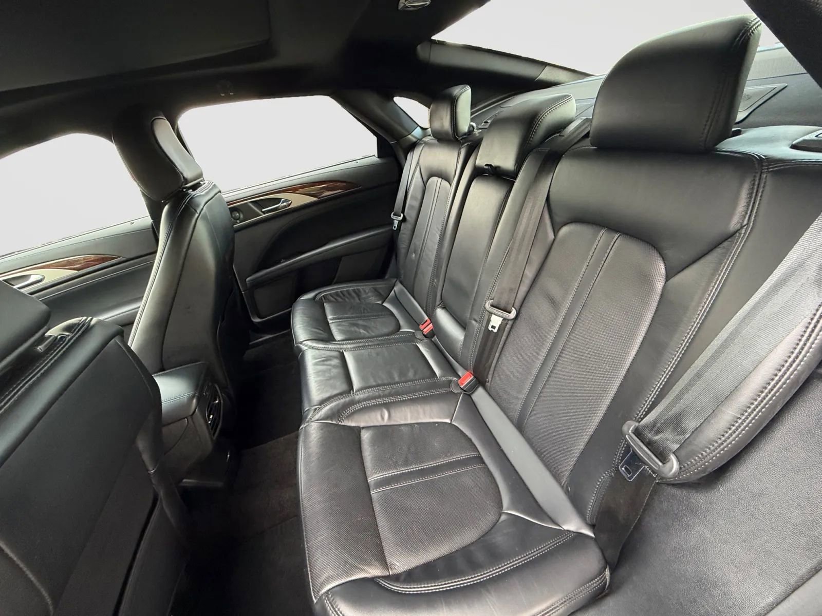 Used 2020 Lincoln MKZ Reserve w/ Monochromatic Package AWD/4WD image 13