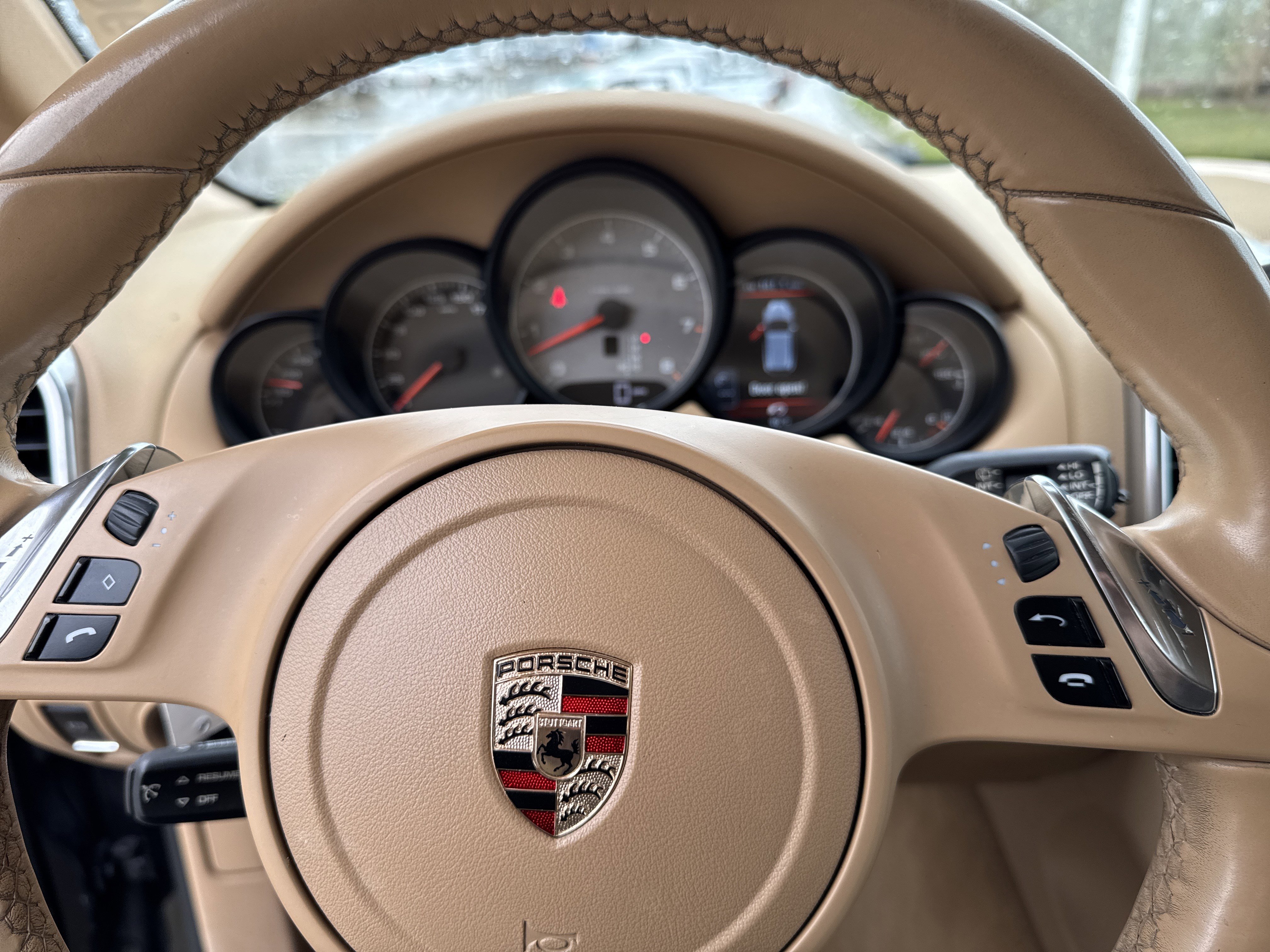 Used 2011 Porsche Cayenne S AWD/4WD image 13
