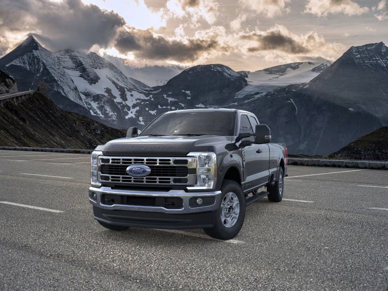 New 2026 Ford F350 XLT w/ FX4 Off-Road Package image 3