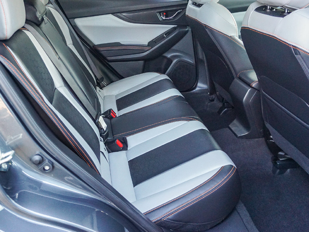 Used 2020 Subaru Crosstrek 2.0i Limited w/ Moonroof Package w/Navigation AWD/4WD image 13