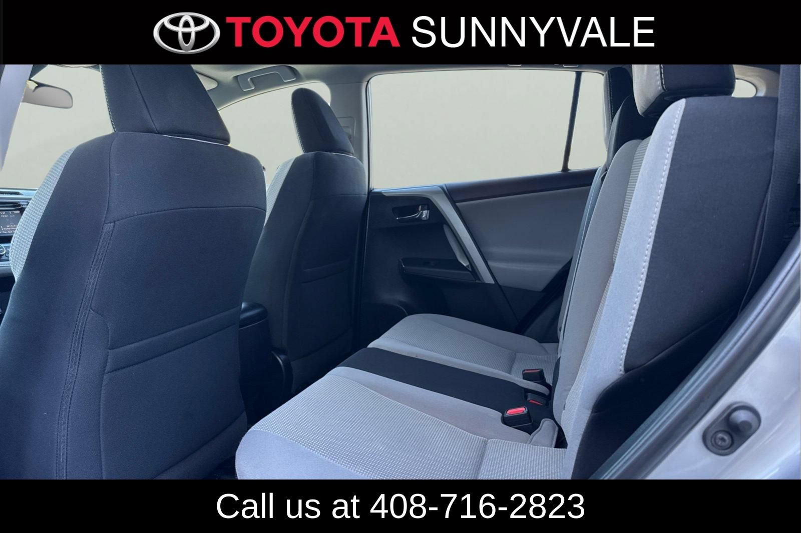 Used 2017 Toyota RAV4 XLE w/ Plus Extra Value Package FWD image 5