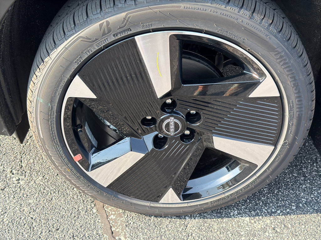 New 2026 Nissan Kicks SR w/ Cold Weather Package image 9