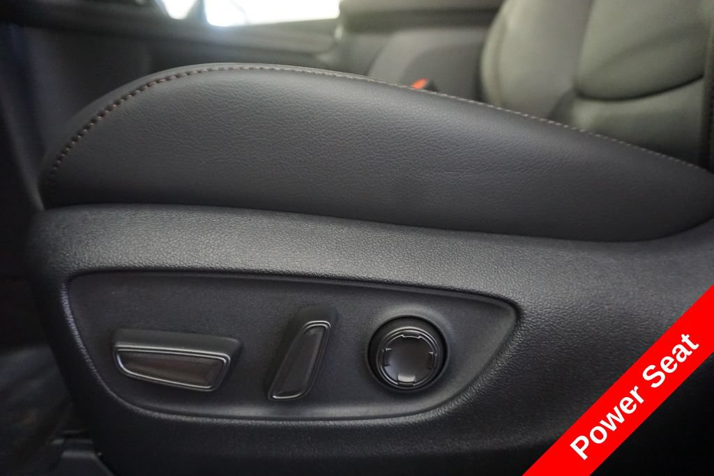 New 2026 Toyota Sienna Limited FWD image 8