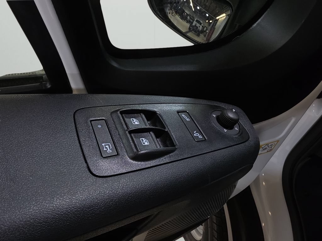 New 2026 RAM ProMaster 3500 w/ Convenience Group FWD image 13