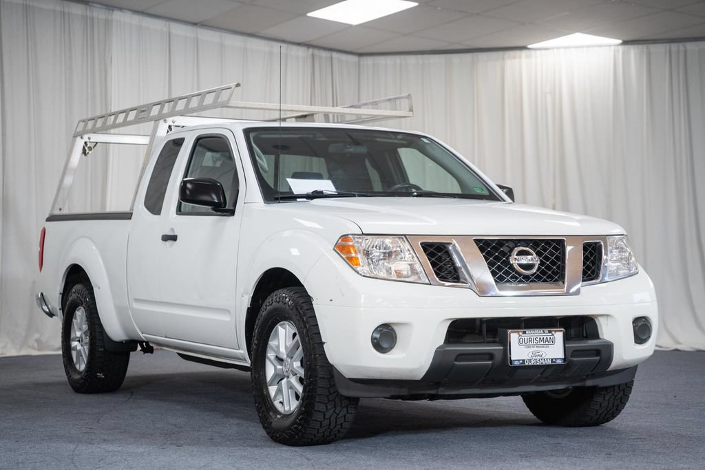 Used 2021 Nissan Frontier SV RWD image 1