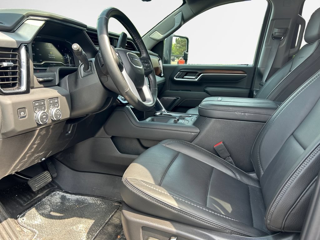 Used 2025 GMC Sierra 2500 Denali w/ Denali Reserve Package AWD/4WD image 12