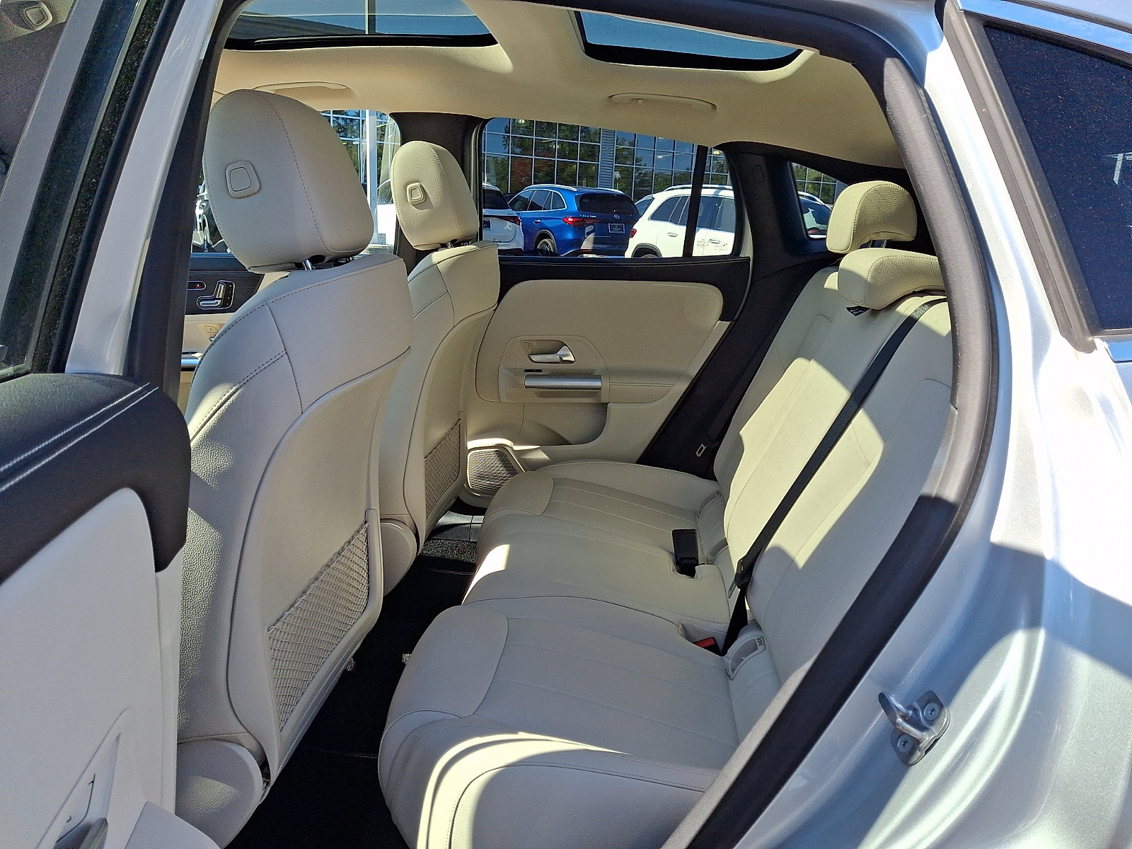 Used 2023 Mercedes-Benz GLA 250 4MATIC image 10
