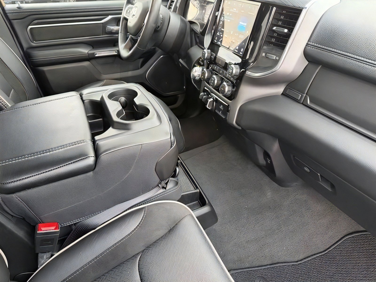 Used 2024 RAM 1500 Laramie w/ Trailer Tow Group AWD/4WD image 13