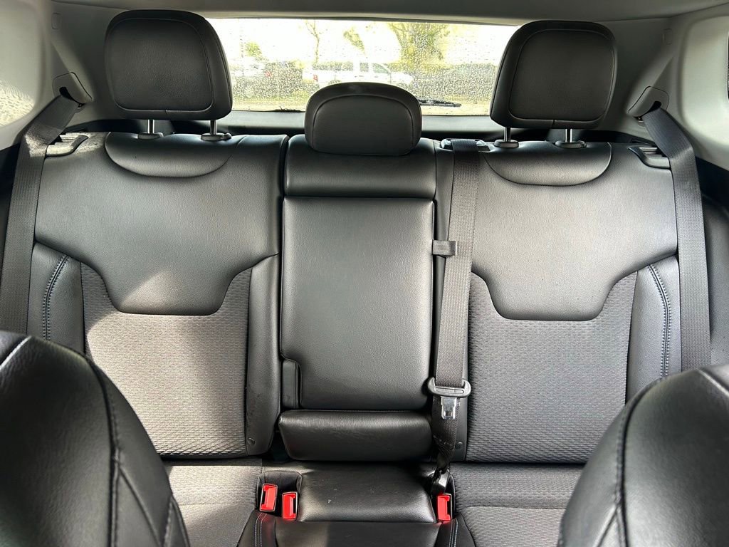 Certified 2022 Jeep Compass Latitude image 15