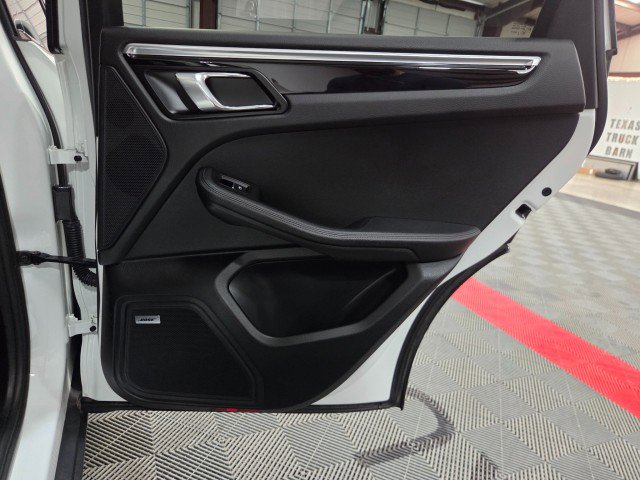 Used 2016 Porsche Macan S AWD/4WD image 32