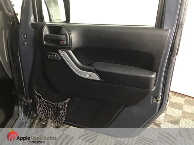 Used 2016 Jeep Wrangler Unlimited Sahara w/ Connectivity Group image 20