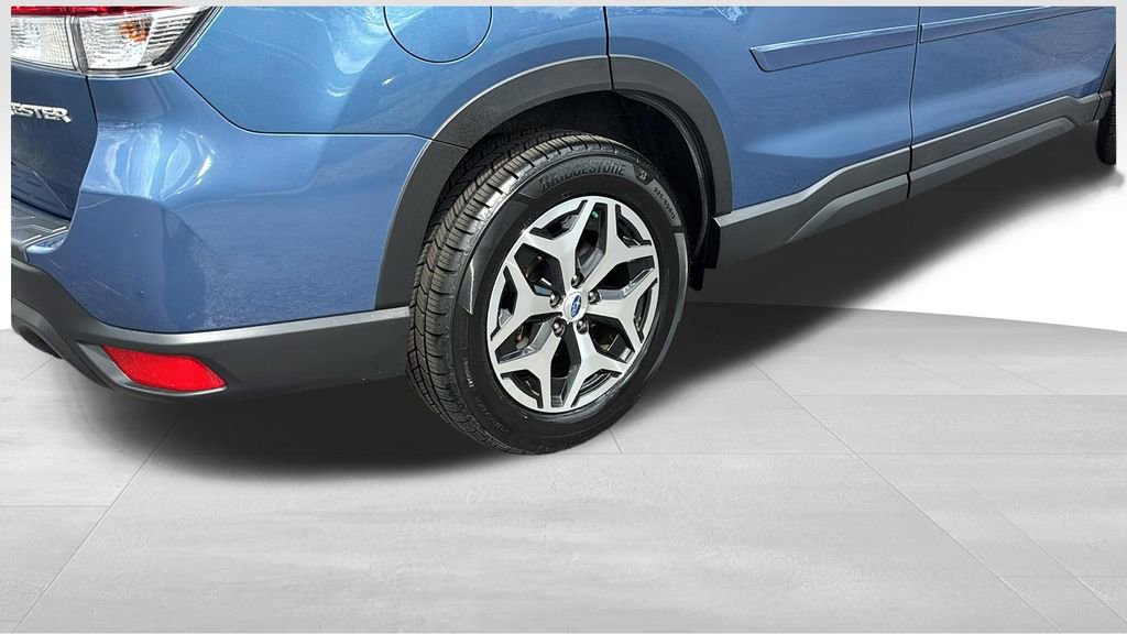 Used 2021 Subaru Forester Premium image 8