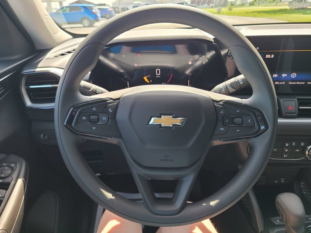 New 2026 Chevrolet TrailBlazer LS w/ LS Convenience Package AWD/4WD image 28