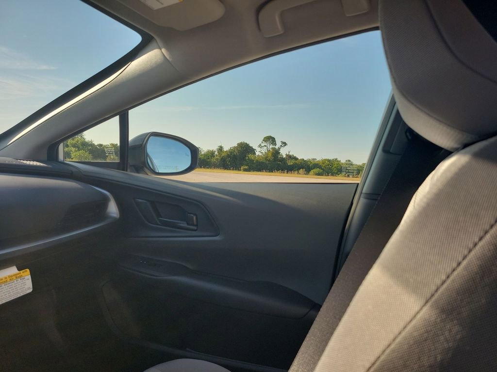 New 2026 Toyota Prius LE image 11