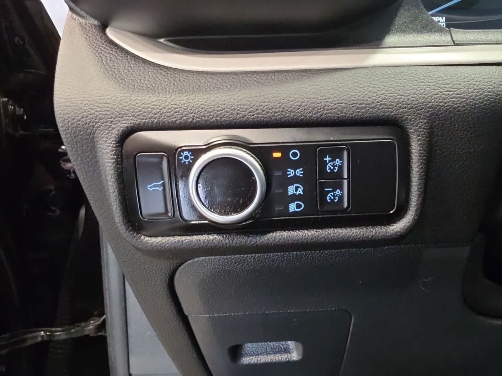 Used 2023 Ford Explorer XLT AWD/4WD image 20