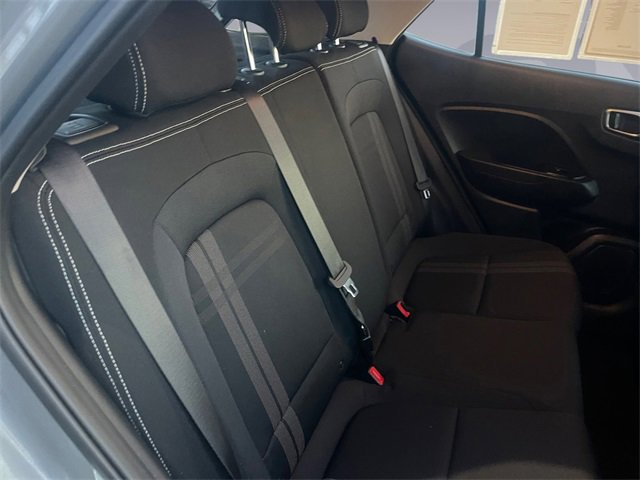 Used 2020 Hyundai Venue SEL image 18