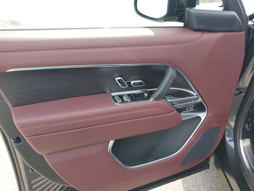 New 2026 Land Rover Range Rover SE AWD/4WD image 7