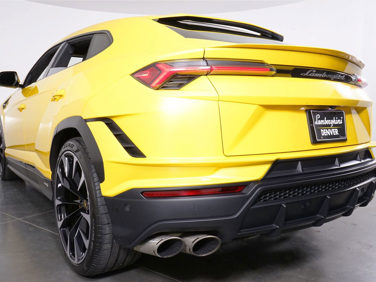 Used 2023 Lamborghini Urus S AWD/4WD image 18