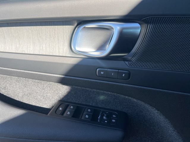 New 2026 Volvo XC40 B4 Core FWD image 24