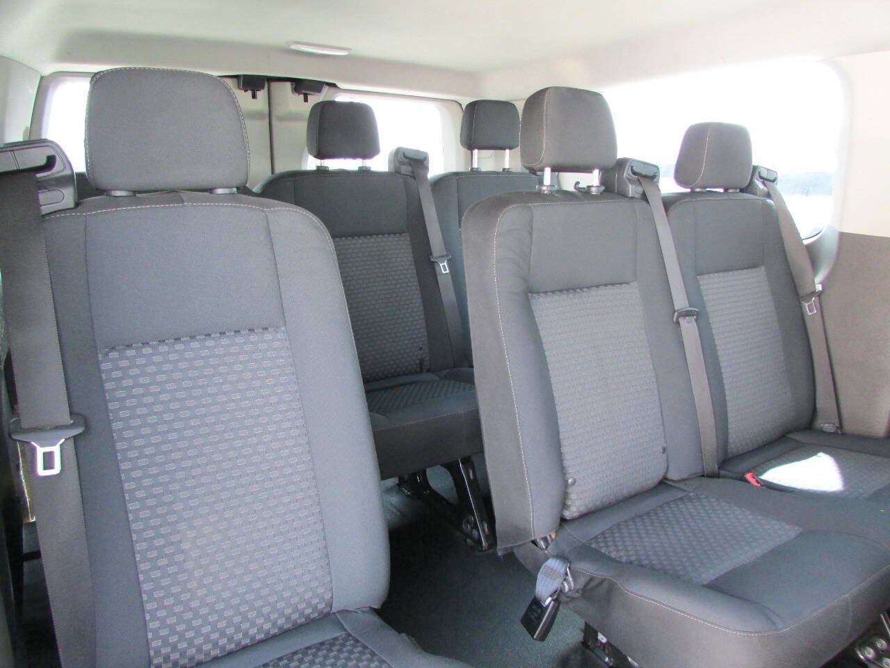 Used 2020 Ford Transit 150 XL RWD image 21