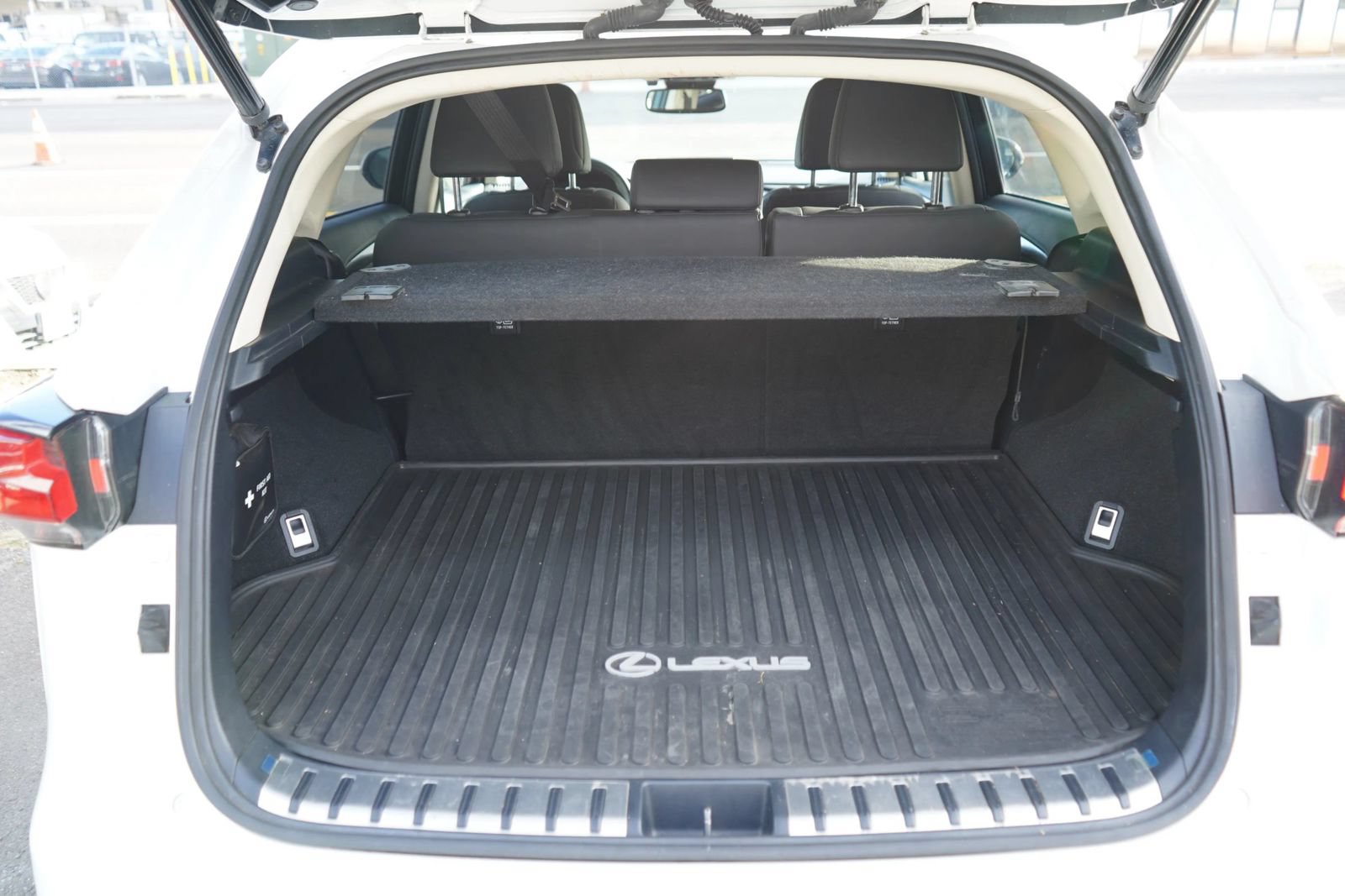 Used 2018 Lexus NX 300h AWD image 24