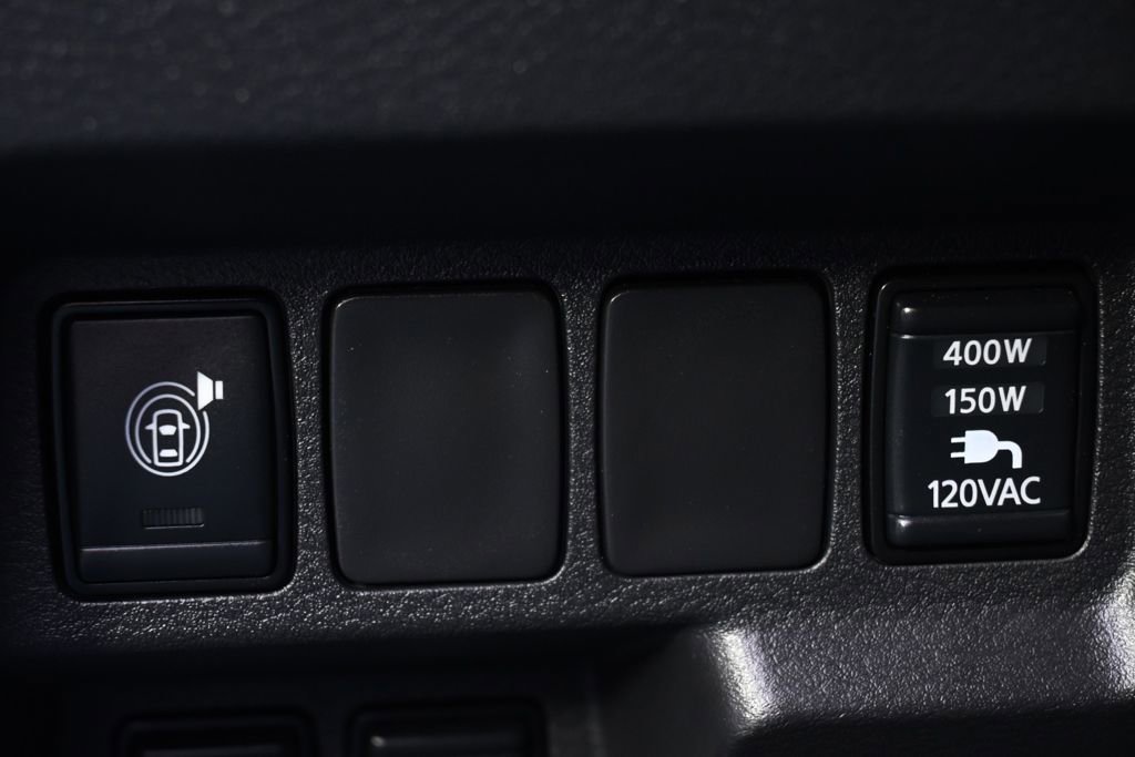 Used 2022 Nissan Frontier SV image 25